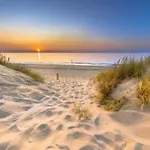 Spacious Nature Escape, House For 6 Near Amsterdam & Sea