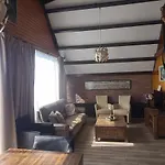 Spacious Nature Escape, House For 6 Near Amsterdam & Sea *