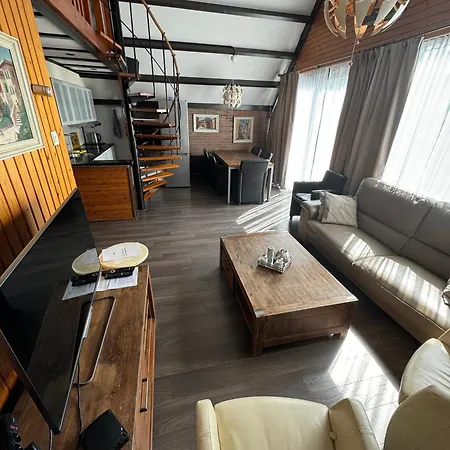 Spacious Nature Escape, House For 6 Near Amsterdam & Sea Opmeer