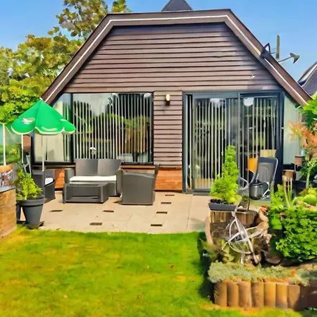 Cozy House 6 Guests Near Amsterdam And The Sea Vakantiehuis *