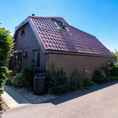 Spacious Nature Escape, House For 6 Near Amsterdam & Sea Feriehus *